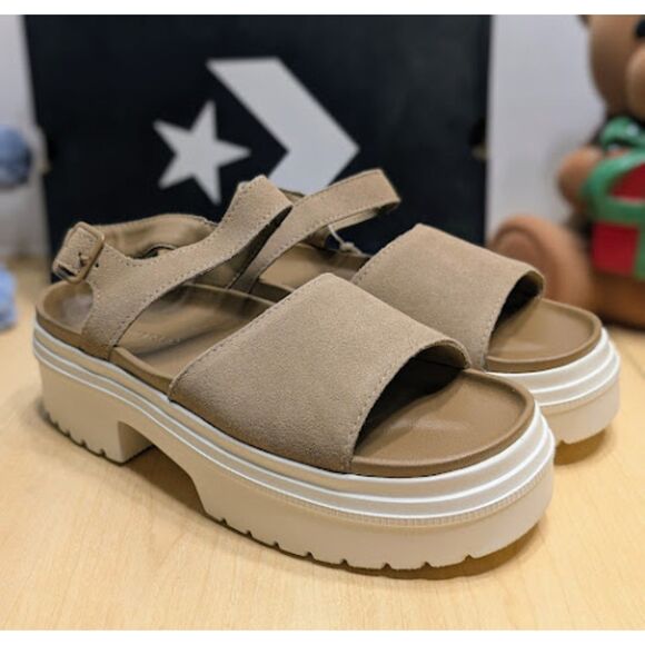 Converse Chuck Taylor All Star Lugged Heel Tan Suede Sandals Women's Size 9 NIB - Picture 3 of 14